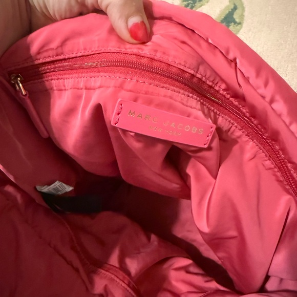 Marc Jacobs Fuchsia Quilted Tote Bag - Picture 7 of 10